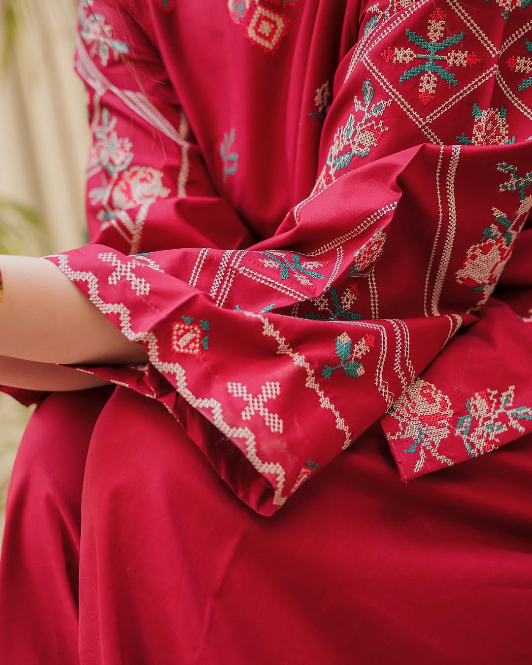 EIRA Embroidered Co-ord Set ( FARSHI SHALWAR)