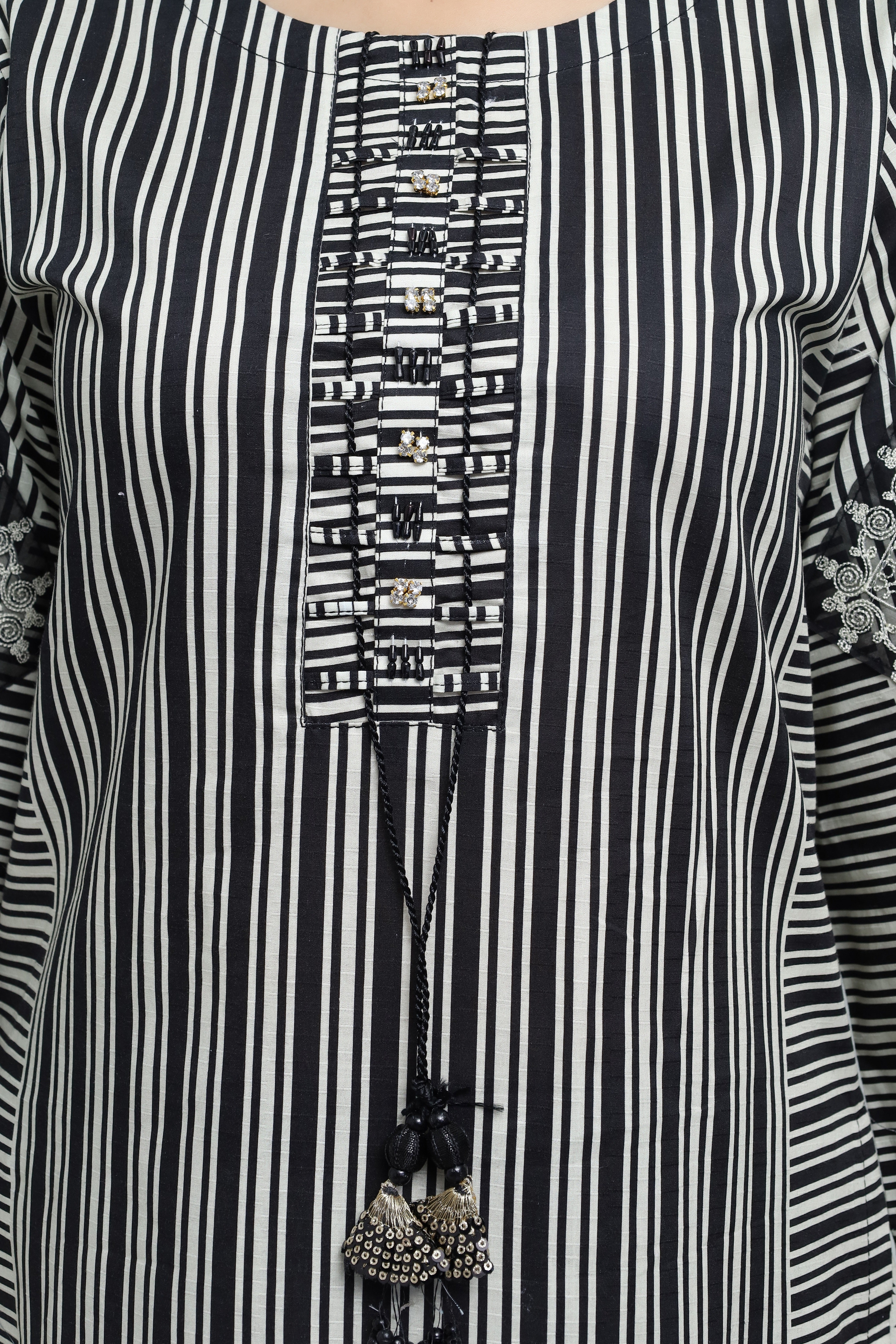 Premium 3-Piece Print Embroidered Cotton Suit – Soft Fabric  | Naqshé